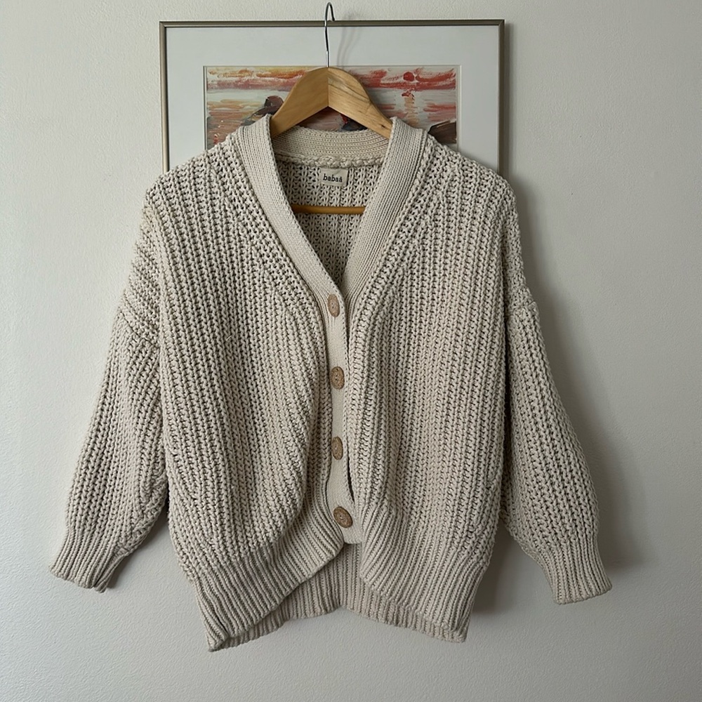 Babaa no 18 cardigan sweater